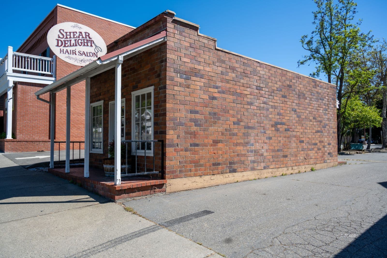611 Main St 2