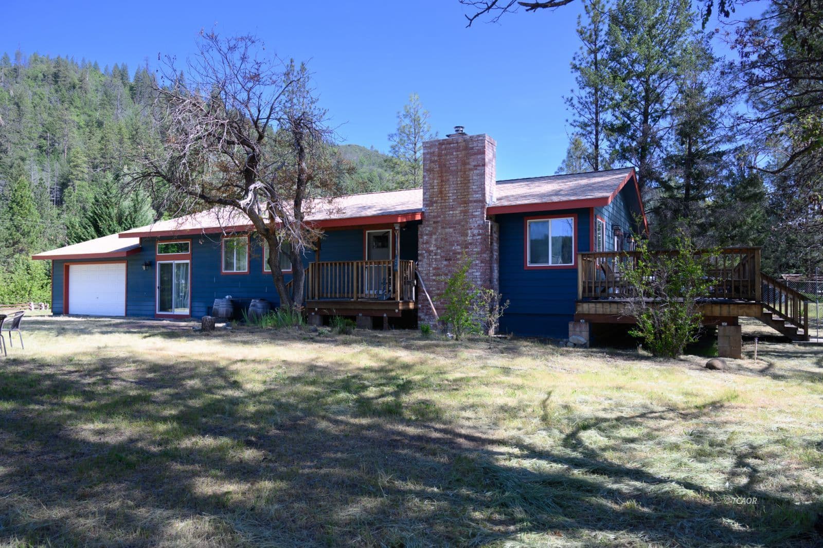 590 Reo Ln 2