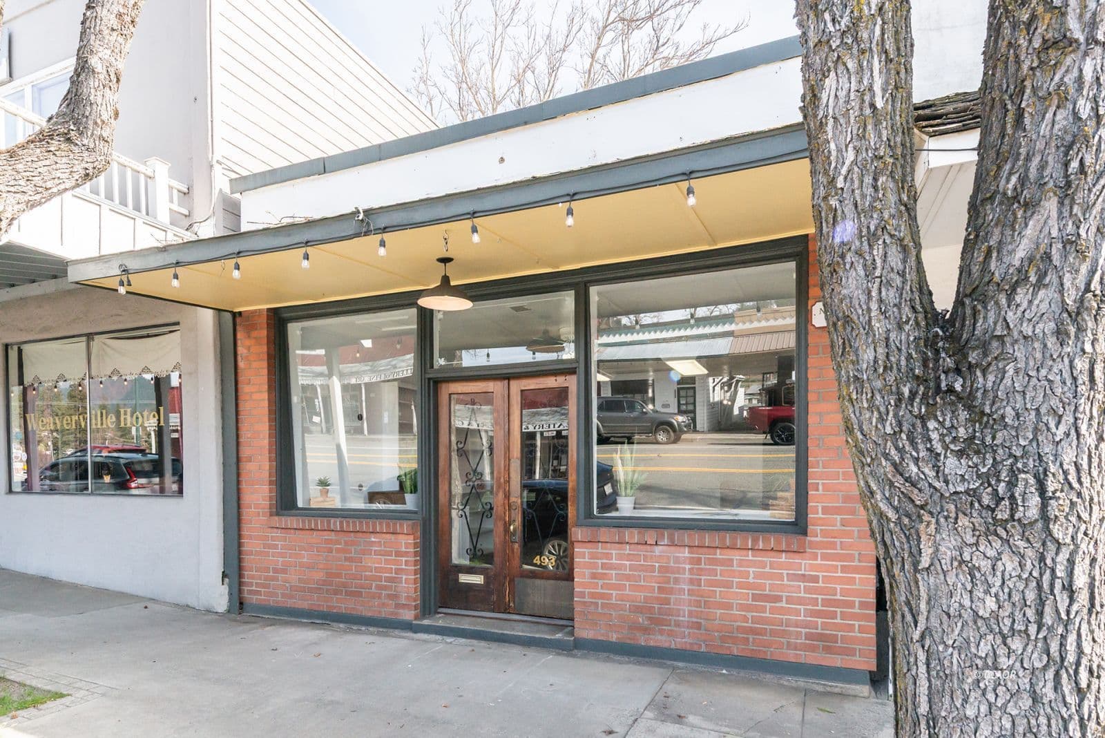 493 Main St 2