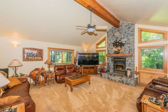 320 Airport Rd 2