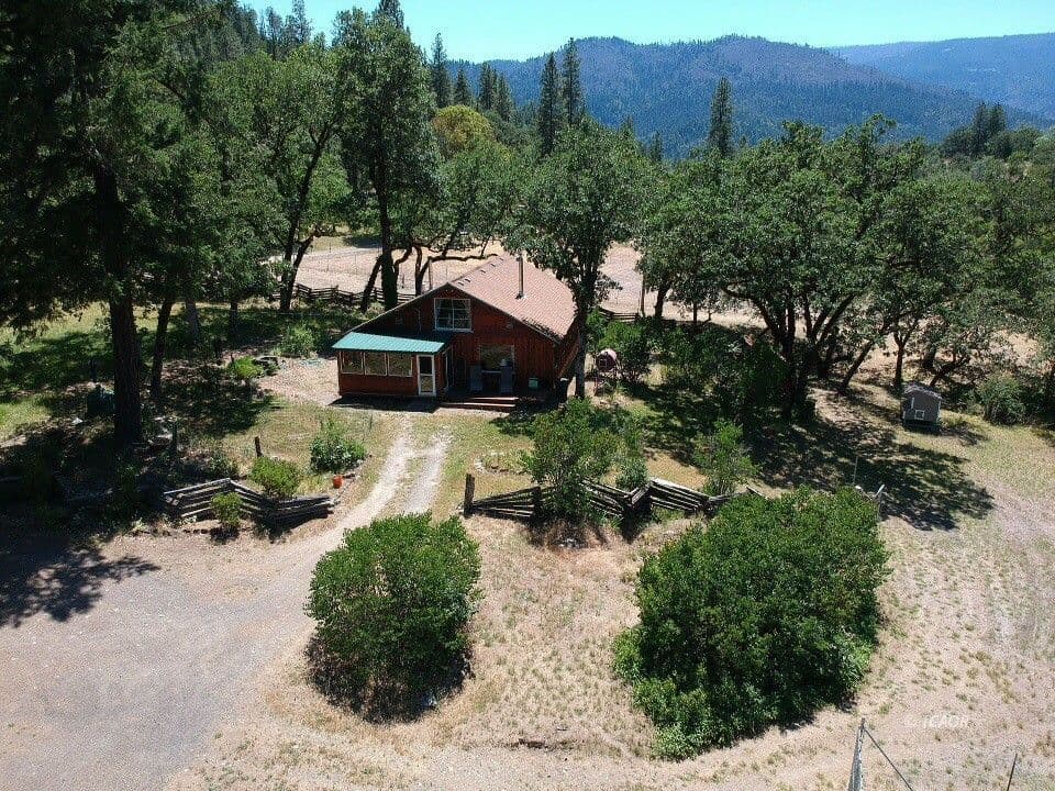 441 Creekside Lane 3