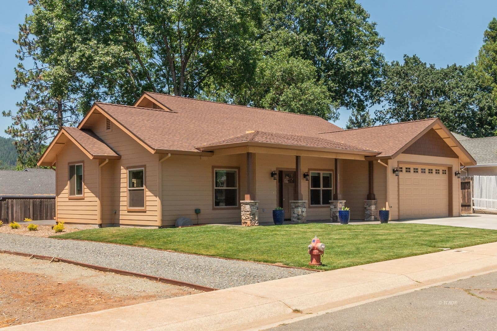 220 Fairway Dr