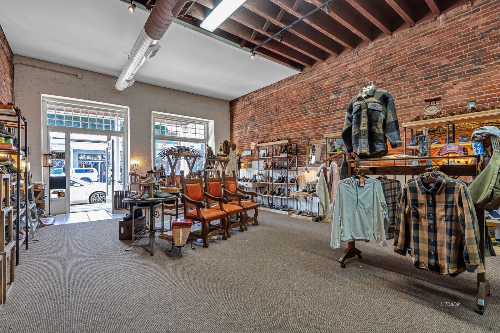 521 Main St 2