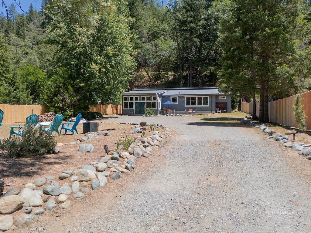 184 River Rd 2