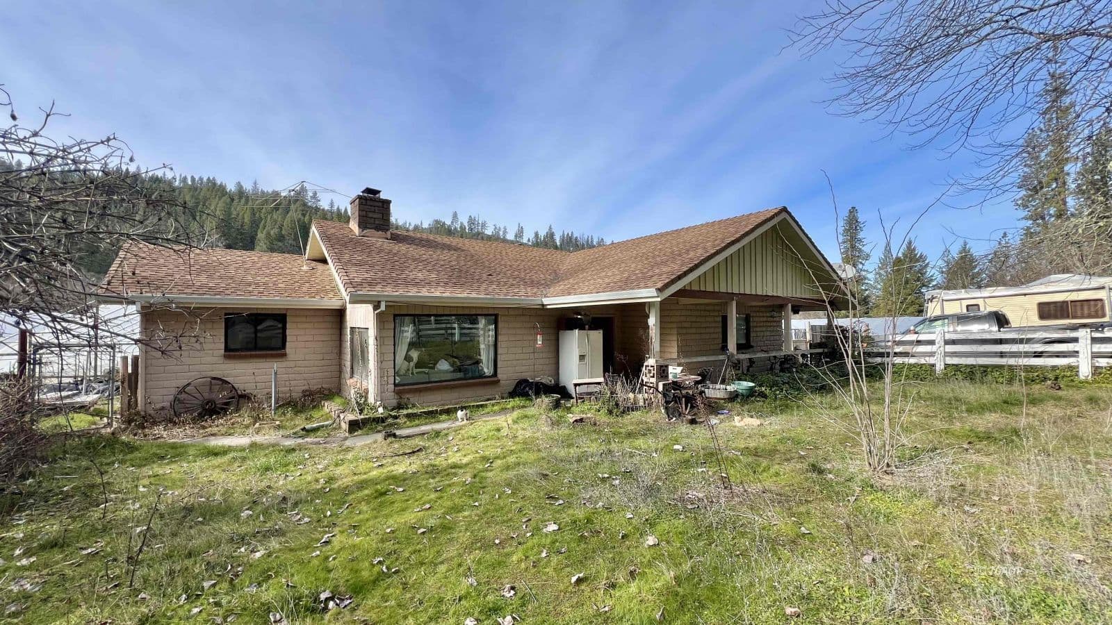 3191, 3231 St. Highway 3 2