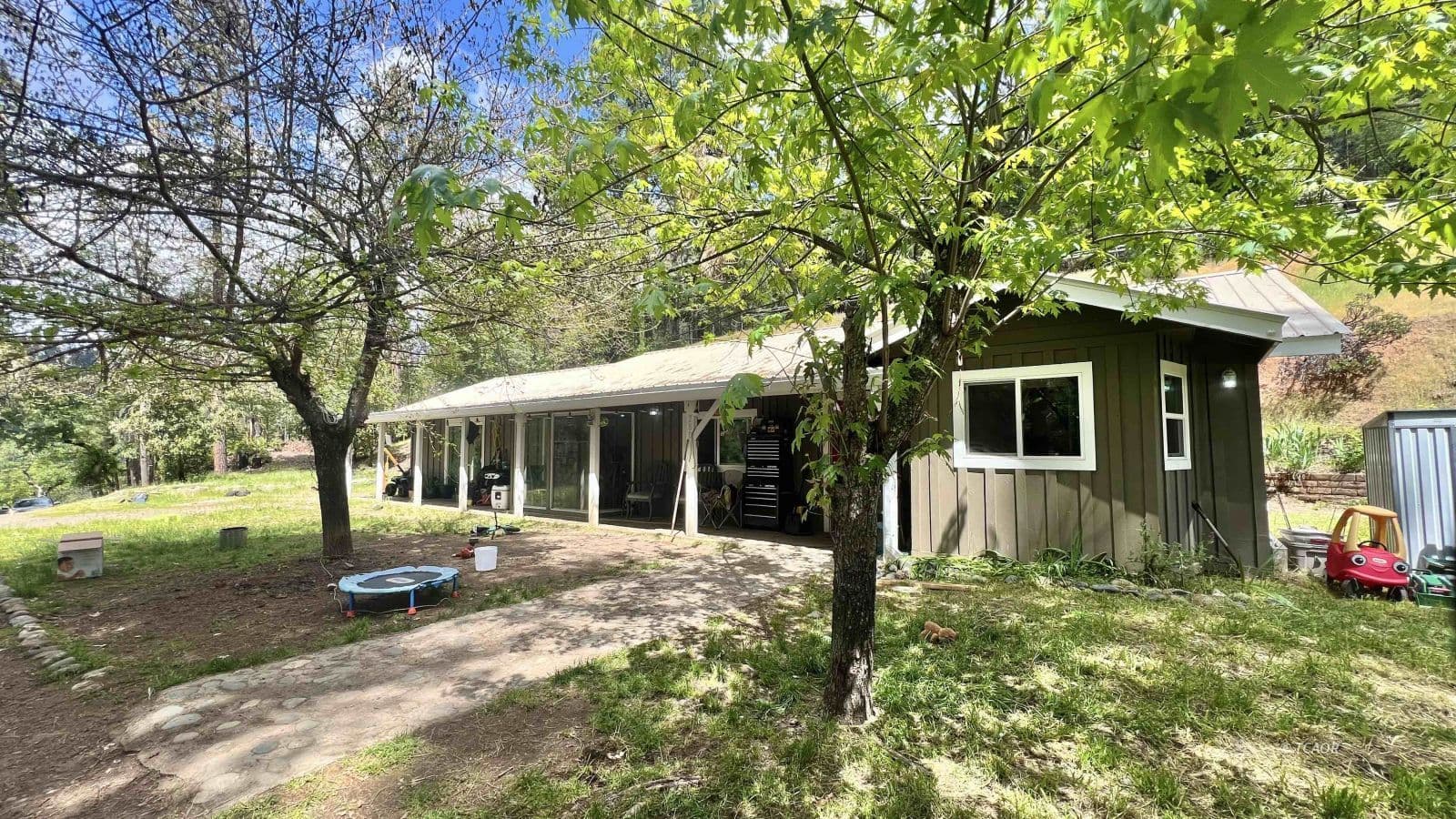 280 Cross Rd