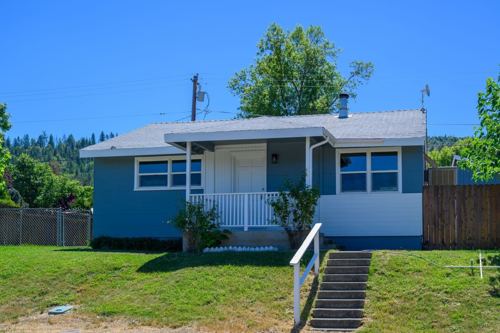 248 2nd Ave