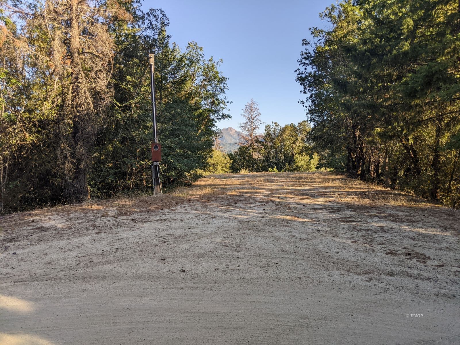 551 Twin Oaks Rd 2