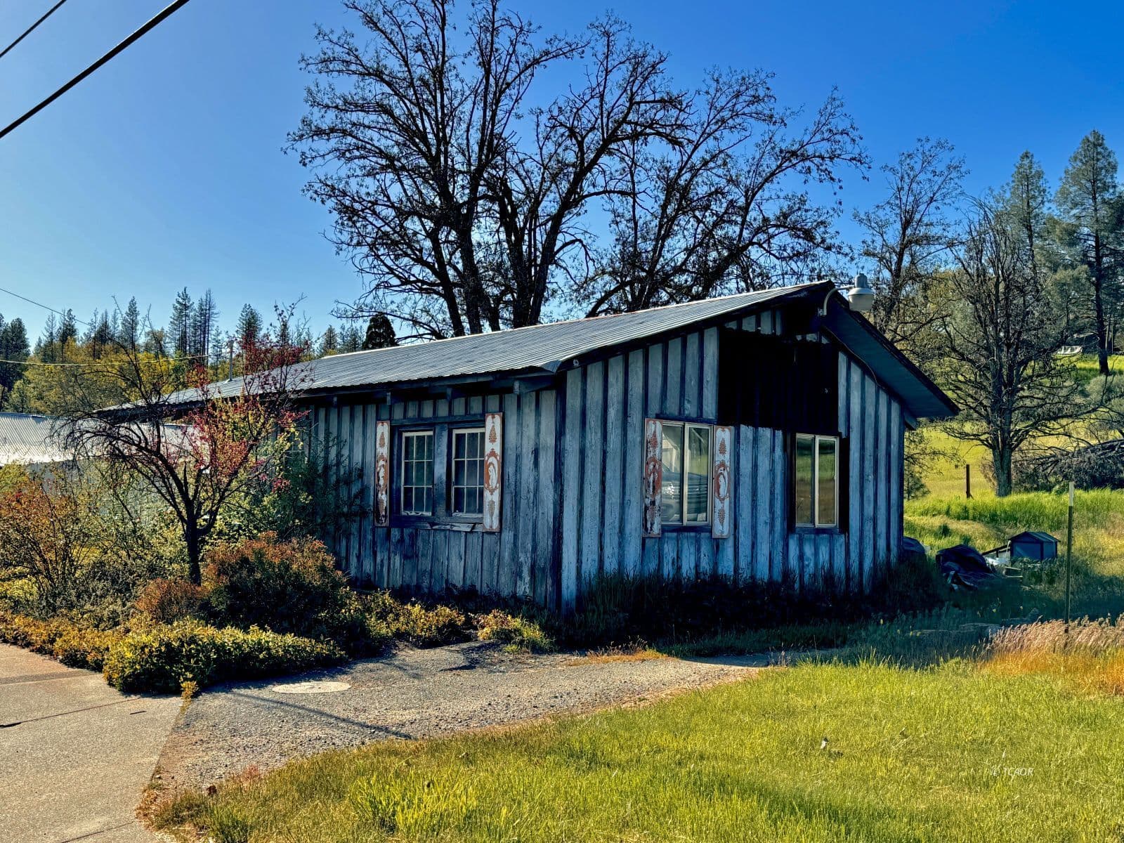 7021 Highway 3 2
