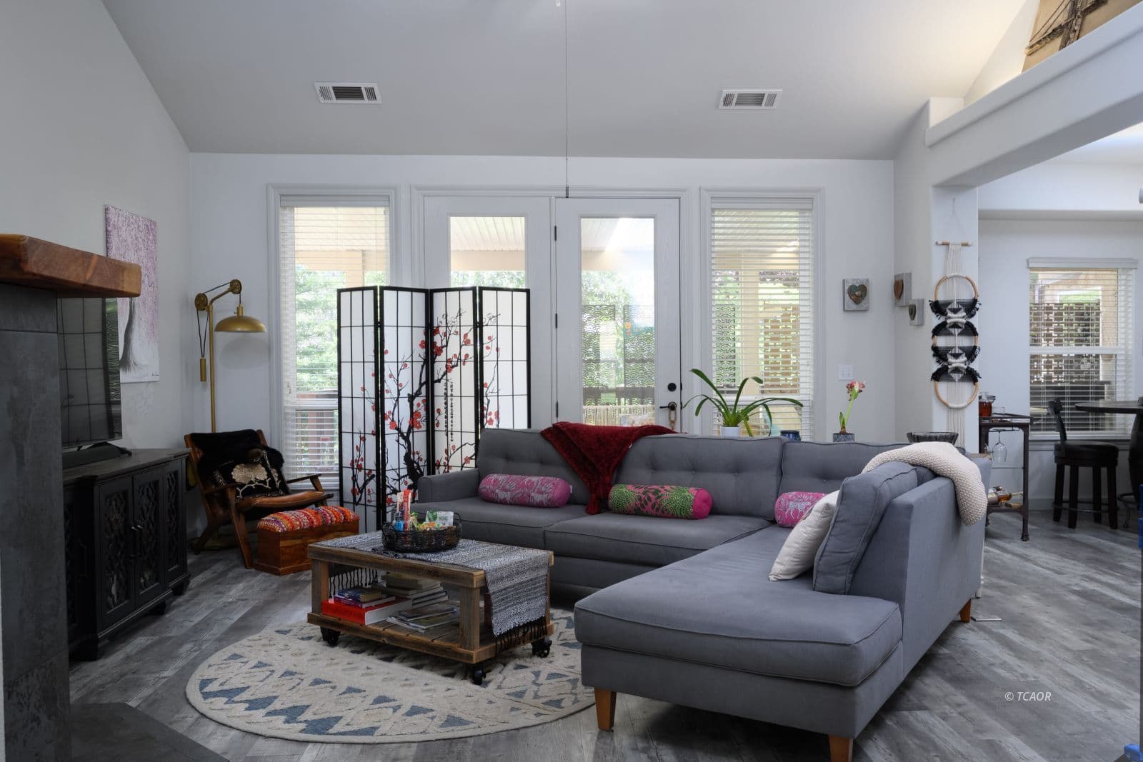 195 Forest Ave 3
