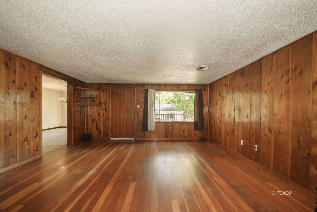 86 Long St 3